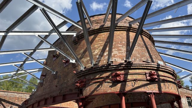 Steel roof trusses installed on structure at number 7 Bottle Shop